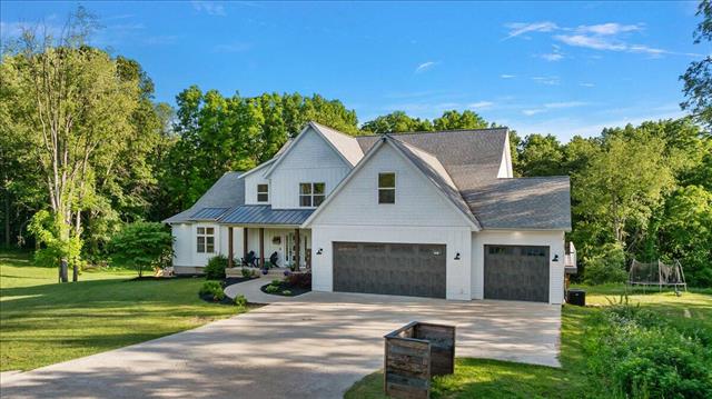 Builiding view one hundred one for 7654 Burrstone, Caledonia, MI. 49316