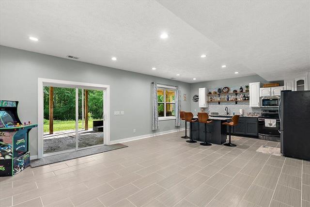 Builiding view sixty four for 7654 Burrstone, Caledonia, MI. 49316