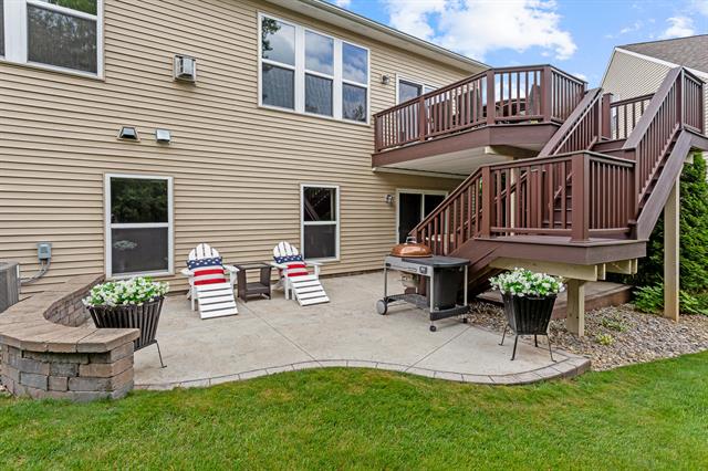 Builiding view eight for 554 Glacier, Howell, MI. 48843