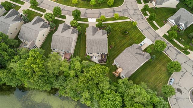 Builiding view fifty nine for 554 Glacier, Howell, MI. 48843