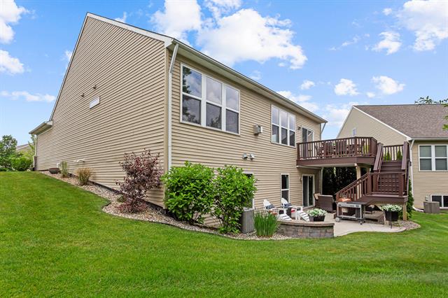 Builiding view seven for 554 Glacier, Howell, MI. 48843