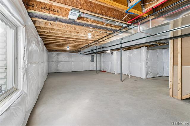 Builiding view twenty seven for 10222 Hunt, Davison, MI. 48423