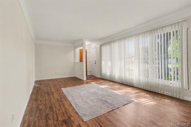 Builiding view six for 9135 Frederick, Livonia, MI. 48150