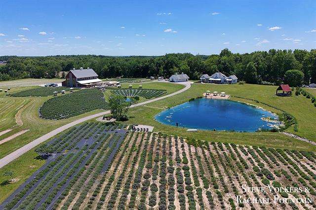 Builiding view one hundred twenty seven for 464 Stanton Farms, Caledonia, MI. 49316