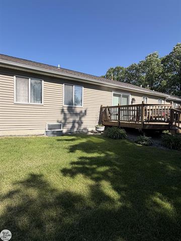 Builiding view thirty three for 251 Huron Ln, Marine City, MI. 48039