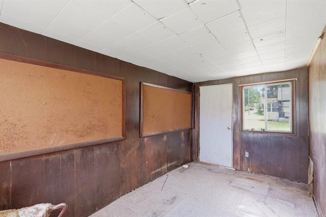Builiding view two for 212 Woodland, Jackson, MI. 49203