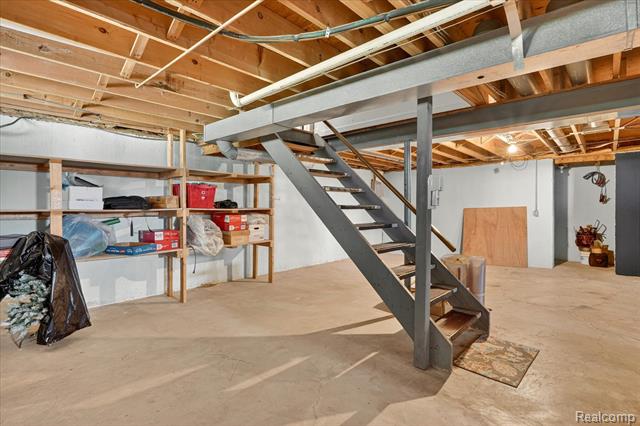 Builiding view thirty three for 2236 Oak Shade, Davison, MI. 48423