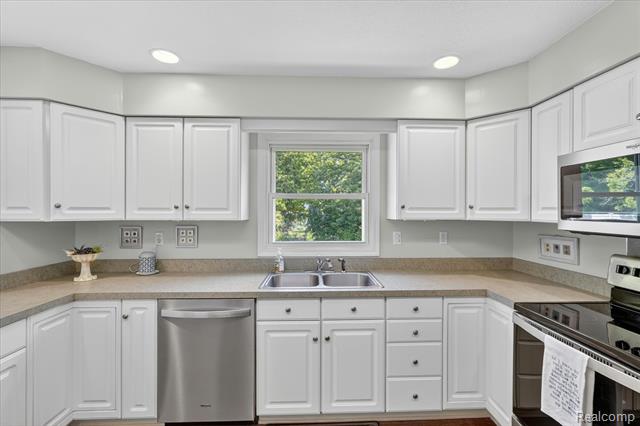 Builiding view twelve for 2236 Oak Shade, Davison, MI. 48423
