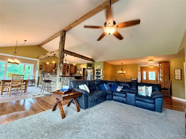 Builiding view eighteen for 2543 Greenwood, Lapeer, MI. 48446