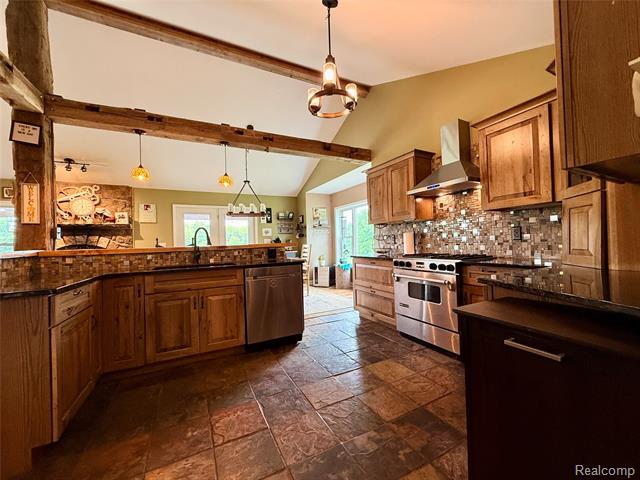 Builiding view five for 2543 Greenwood, Lapeer, MI. 48446