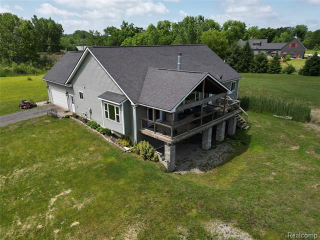 Builiding view three for 2543 Greenwood, Lapeer, MI. 48446
