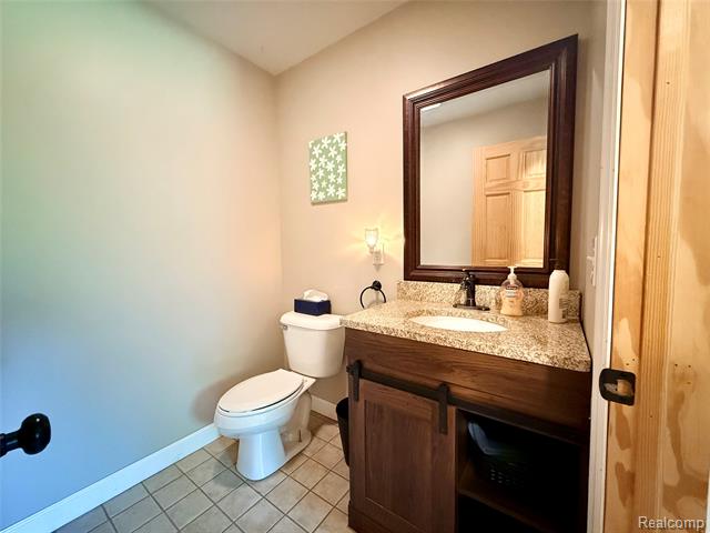 Builiding view twenty six for 2543 Greenwood, Lapeer, MI. 48446