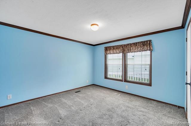 Builiding view eleven for 289 Pompano, Lapeer, MI. 48446