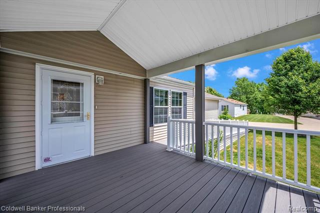 Builiding view five for 289 Pompano, Lapeer, MI. 48446