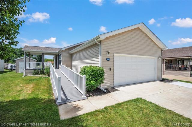 Builiding view one for 289 Pompano, Lapeer, MI. 48446