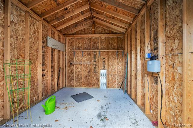Builiding view twenty one for 289 Pompano, Lapeer, MI. 48446