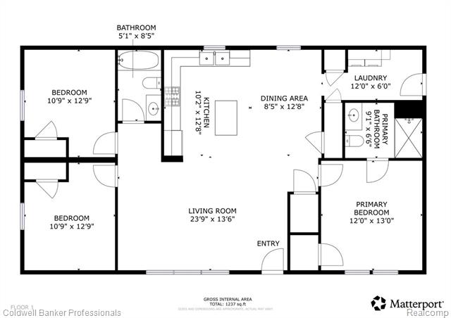Builiding view twenty two for 289 Pompano, Lapeer, MI. 48446