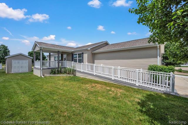 front view for 289 Pompano Court, Lapeer, Mi. 48446