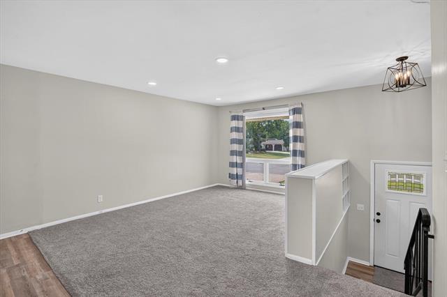 Builiding view six for 284 Stanford, Jackson, MI. 49203