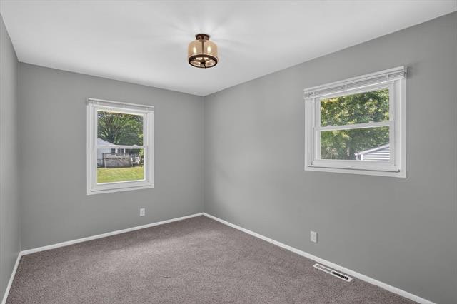 Builiding view twenty two for 284 Stanford, Jackson, MI. 49203