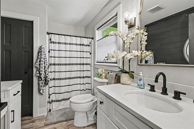 Builiding view fifteen for 1691 Michigan, Eaton Rapids, MI. 48827