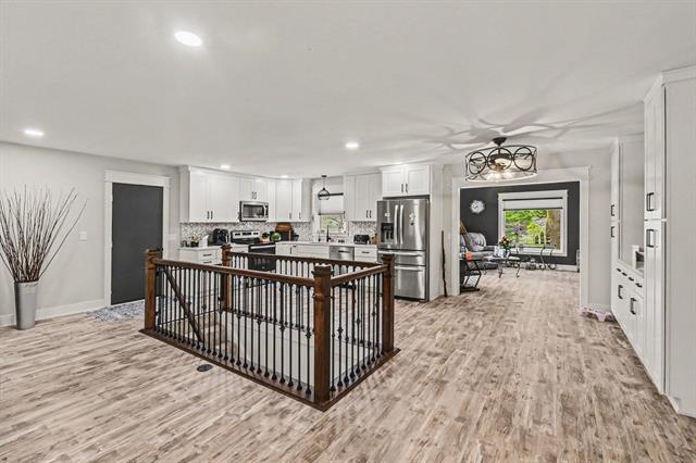 Builiding view five for 1691 Michigan, Eaton Rapids, MI. 48827