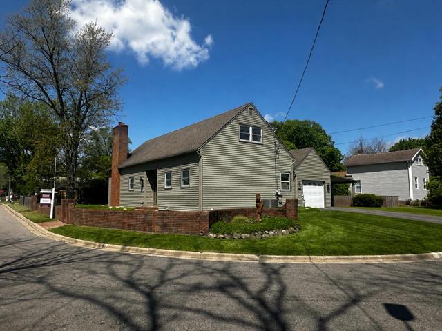 front view for 519 E Spruce Street, Marshall, Mi. 49068