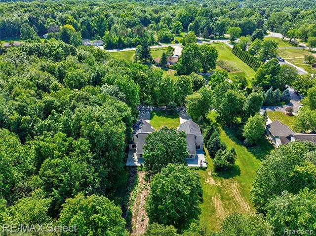 Builiding view eleven for 6500 Seymour, Flushing, MI. 48433