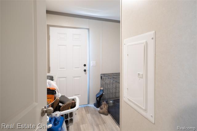 Builiding view sixteen for 220 Borman, Flushing, MI. 48433