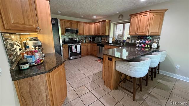Builiding view ten for 2380 Houghton Hollow, Lansing, MI. 48911