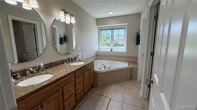 Builiding view twenty seven for 2380 Houghton Hollow, Lansing, MI. 48911