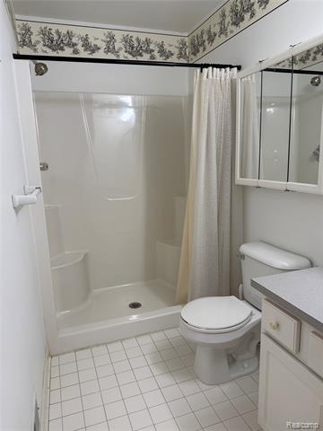 Builiding view fourteen for 3721 Knightbridge, Sterling Heights, MI. 48314