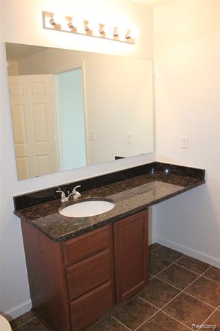 Builiding view twenty eight for 58175 Kincaid, New Haven, MI. 48048