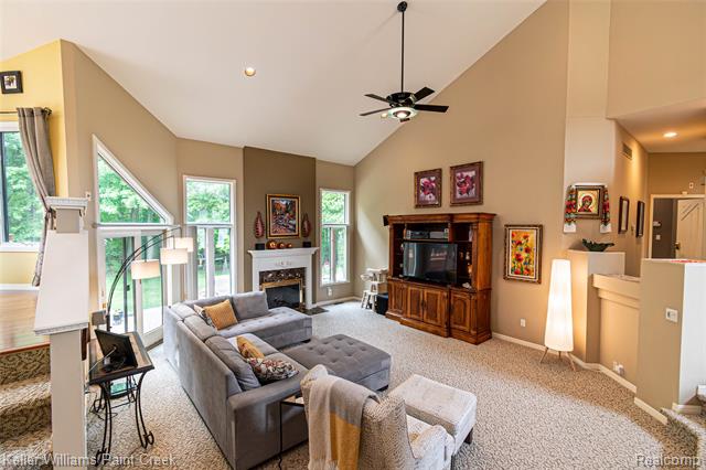 Builiding view eleven for 43737 Saint Julian, Sterling Heights, MI. 48314