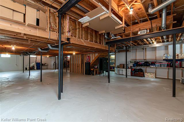 Builiding view forty one for 43737 Saint Julian, Sterling Heights, MI. 48314