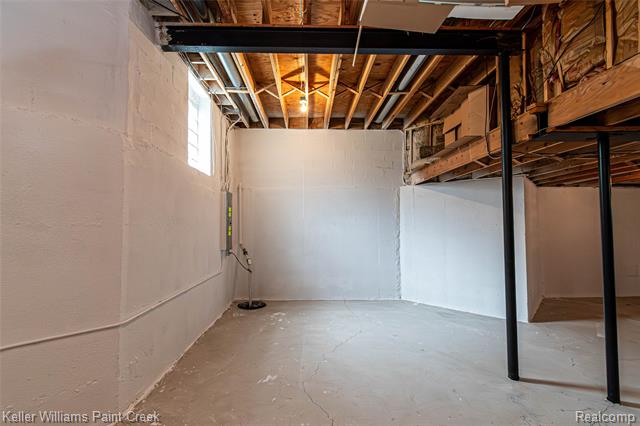 Builiding view forty two for 43737 Saint Julian, Sterling Heights, MI. 48314