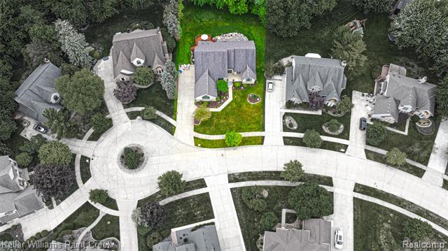 Builiding view three for 43737 Saint Julian, Sterling Heights, MI. 48314