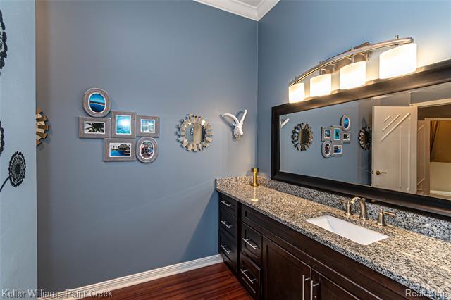 Builiding view twenty nine for 43737 Saint Julian, Sterling Heights, MI. 48314