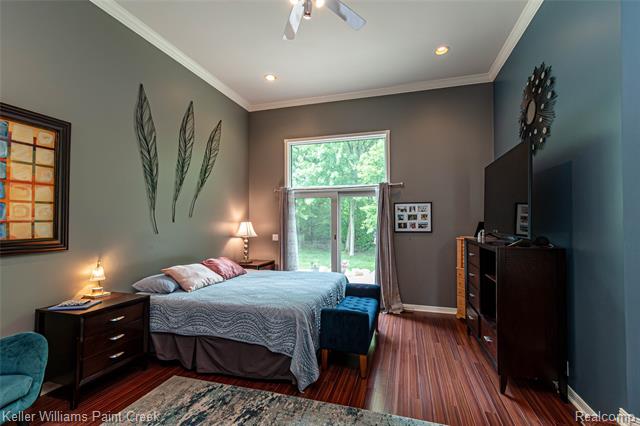 Builiding view twenty six for 43737 Saint Julian, Sterling Heights, MI. 48314