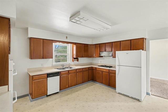 Builiding view five for 311 Dutton, Eaton Rapids, MI. 48827