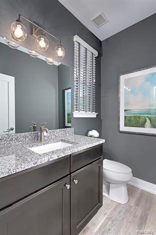 Builiding view twenty two for 810 Schalm Dr, Clawson, MI. 48017