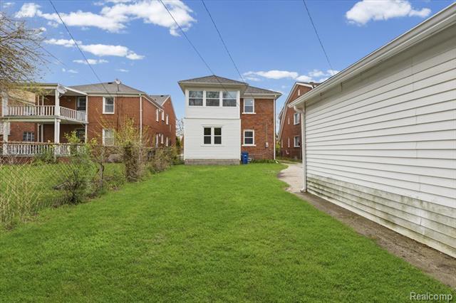 Builiding view twenty four for 18073 Northlawn, Detroit, MI. 48221