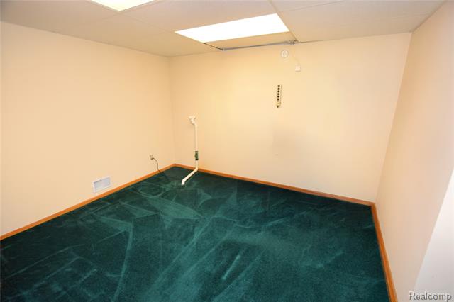 Builiding view fourteen for 6476 Stonebrook, Flushing, MI. 48433