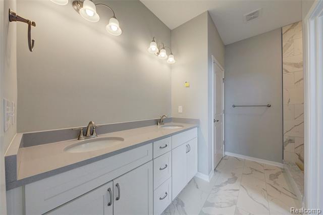 Builiding view fifteen for 659 Round Rock Dr, Howell, MI. 48843