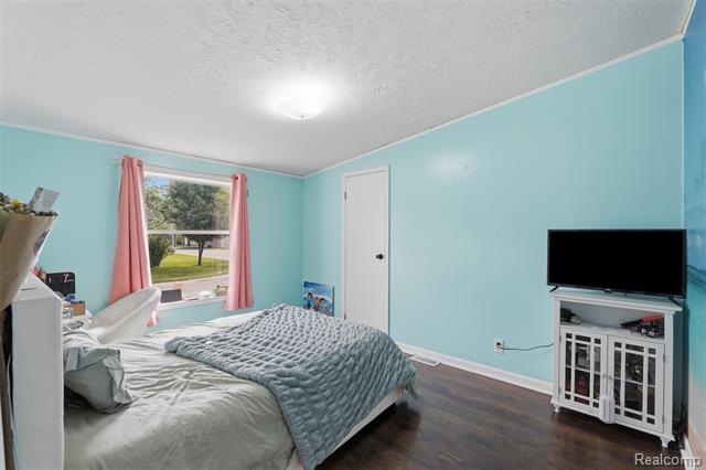Builiding view fifteen for 4729 Turtle Creek, Howell, MI. 48843