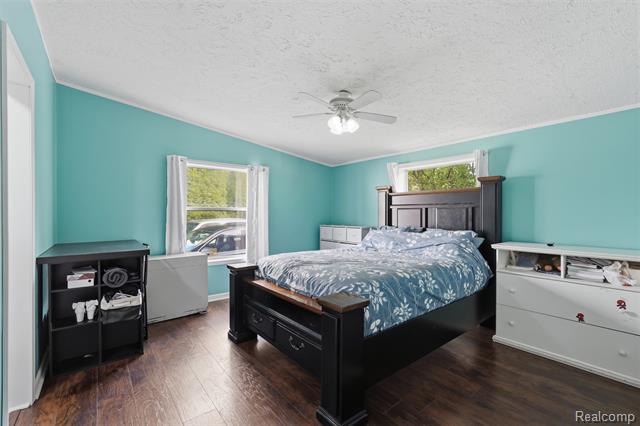 Builiding view ten for 4729 Turtle Creek, Howell, MI. 48843
