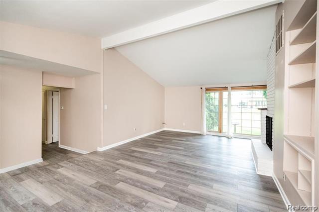Builiding view eighteen for 1239 Ashover, Bloomfield Hills, MI. 48304