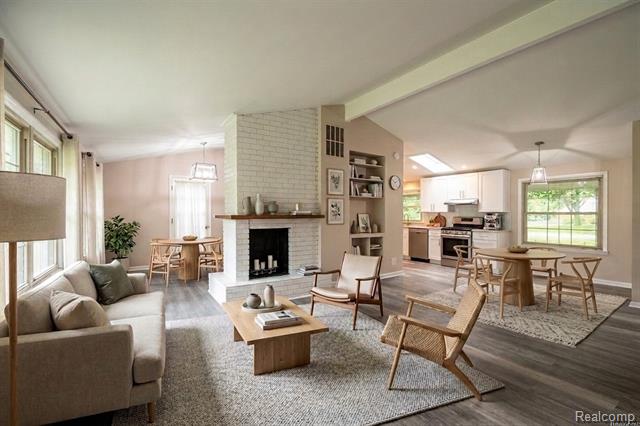 Builiding view six for 1239 Ashover, Bloomfield Hills, MI. 48304