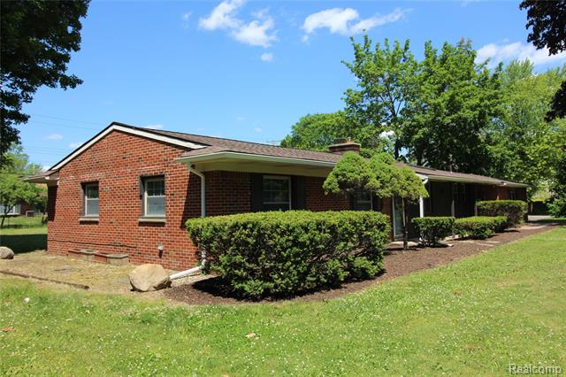 Builiding view thirty five for 1239 Ashover, Bloomfield Hills, MI. 48304