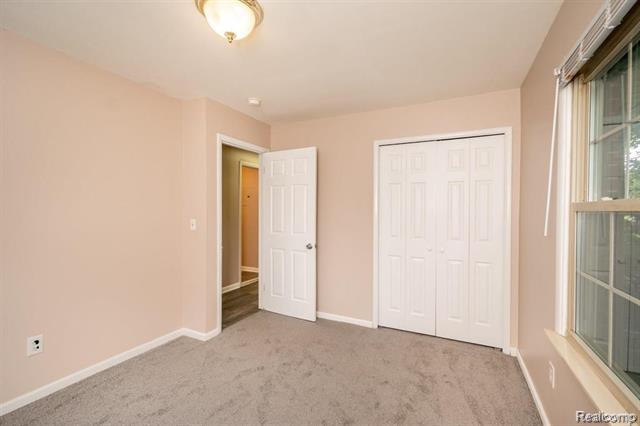Builiding view twenty six for 1239 Ashover, Bloomfield Hills, MI. 48304